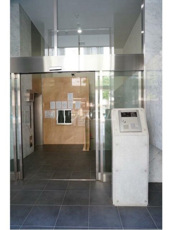 15/25 エントランス