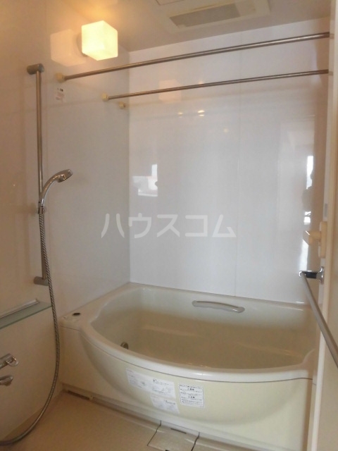 14/28 浴室