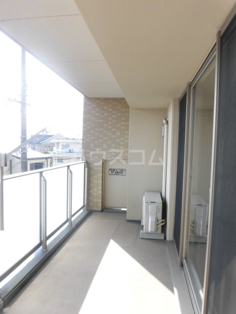 17/28 バルコニー