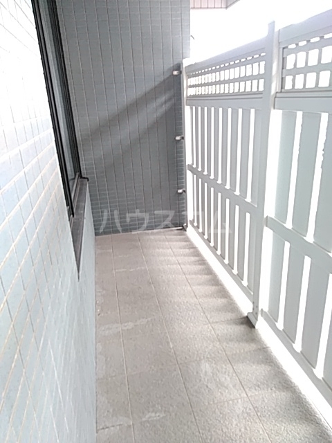 17/28 バルコニー