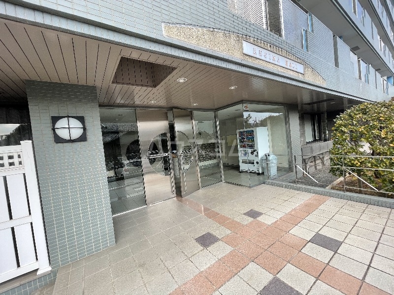 21/24 エントランス