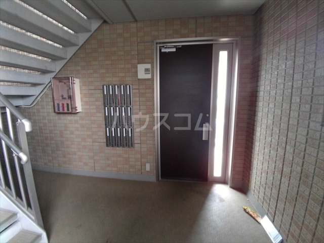 14/16 エントランス