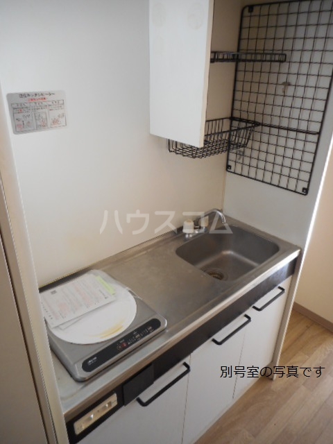 14/25 キッチン