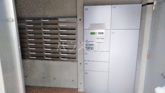 20/28 エントランス