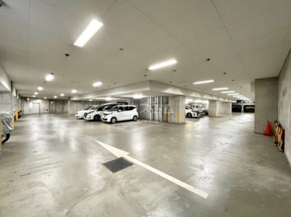 21/30 駐車場