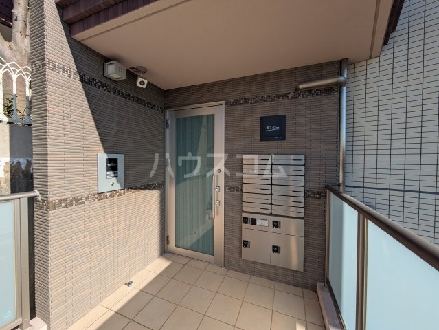 3/8 エントランス