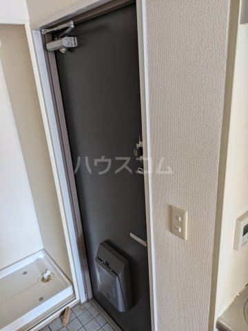 13/30 玄関
