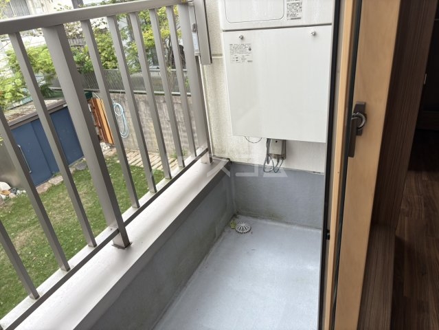 19/30 バルコニー