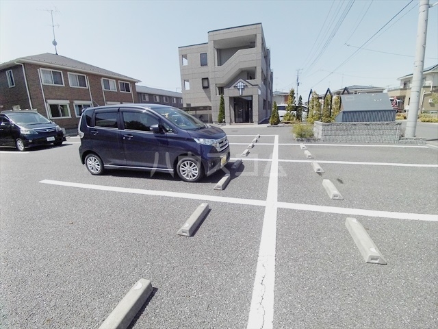 23/24 駐車場