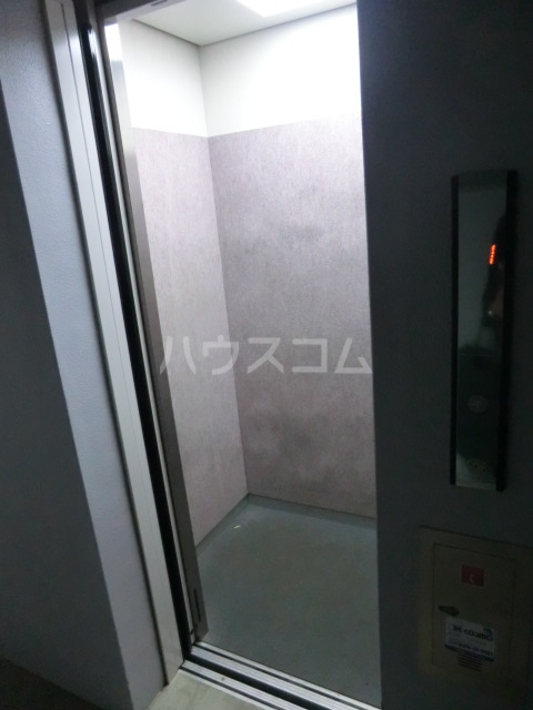 19/28 バルコニー