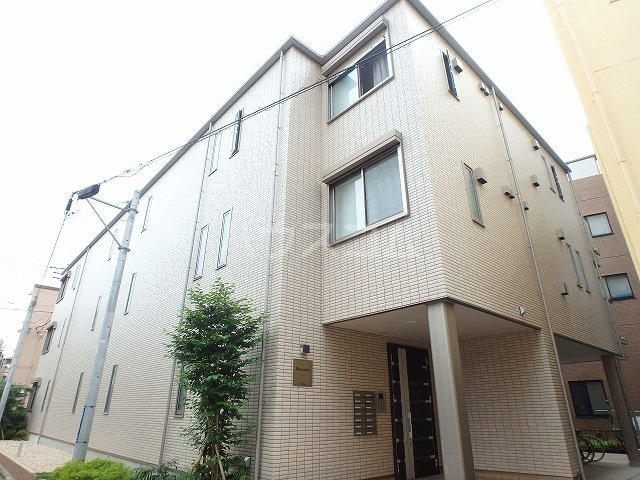 2/8 外観