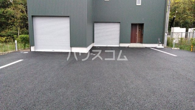 27/29 駐車場