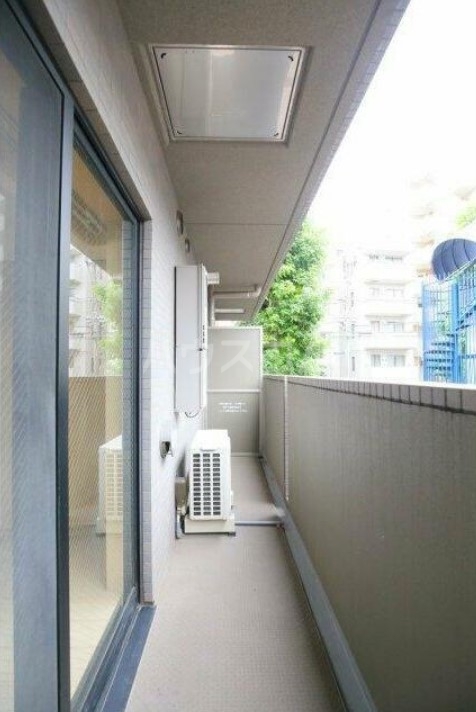 19/30 バルコニー