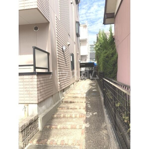 2/7 エントランス