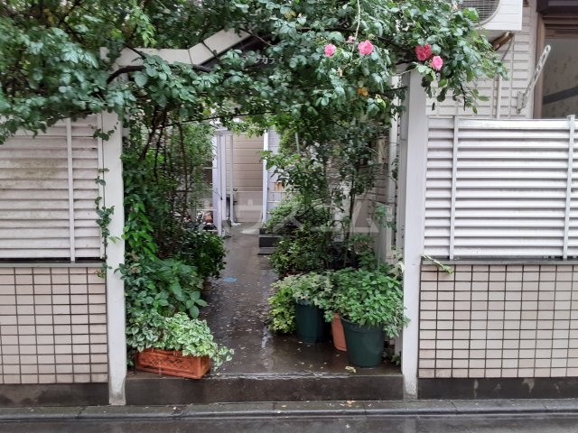 3/4 エントランス