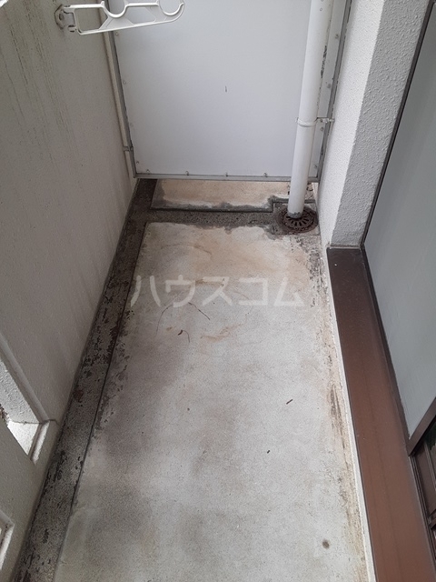 20/30 バルコニー