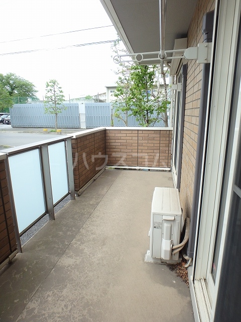 18/27 バルコニー