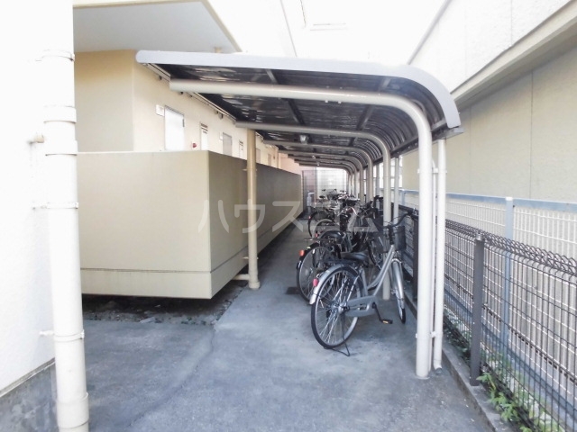 15/22 エントランス