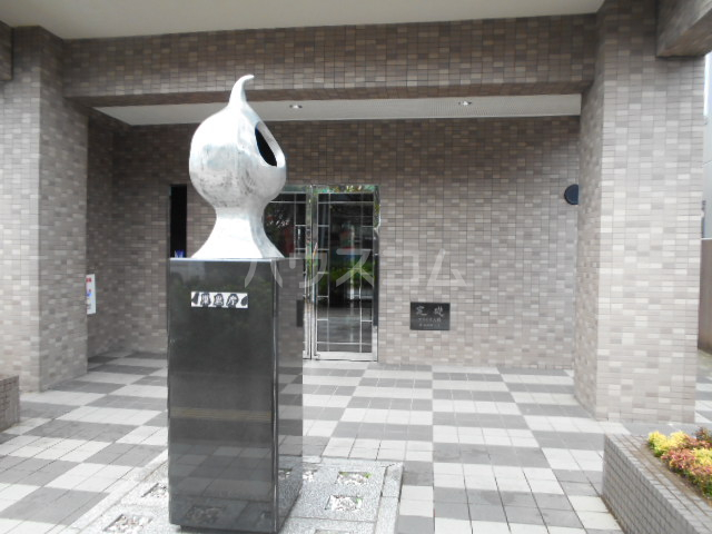 20/30 エントランス