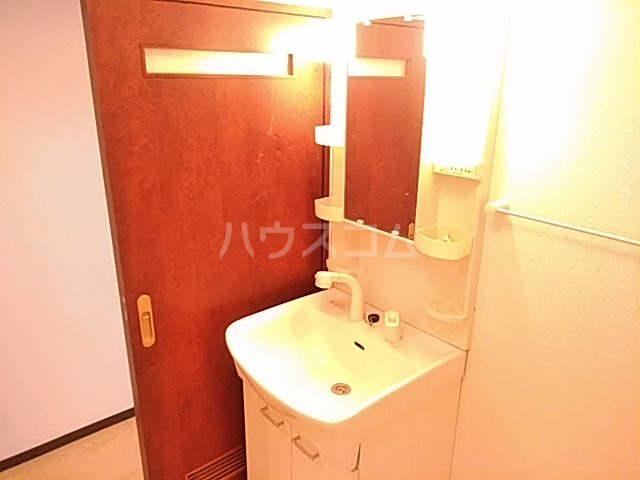 13/30 洗面