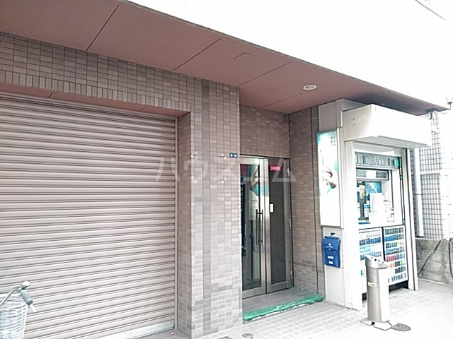 19/29 エントランス