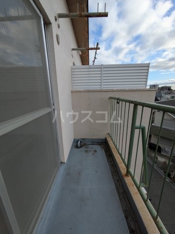 16/27 バルコニー