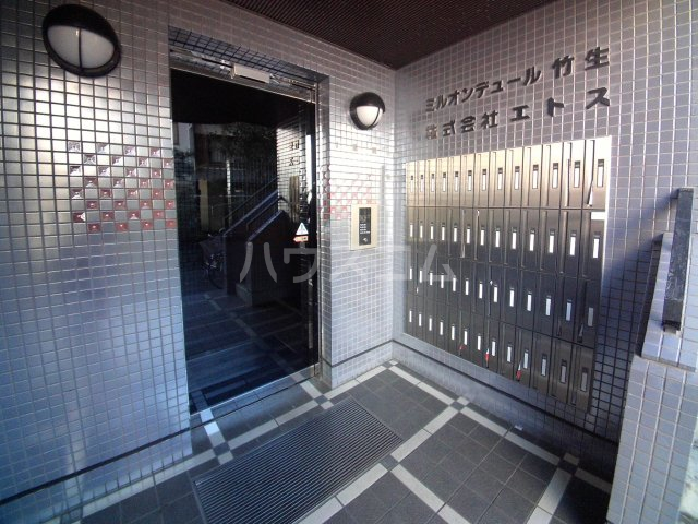 29/30 エントランス