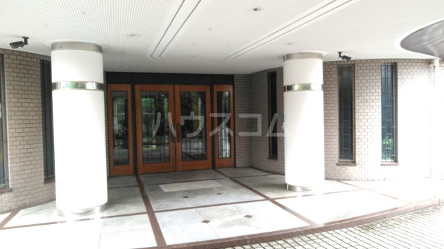 13/20 エントランス