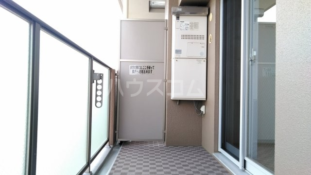 23/30 バルコニー