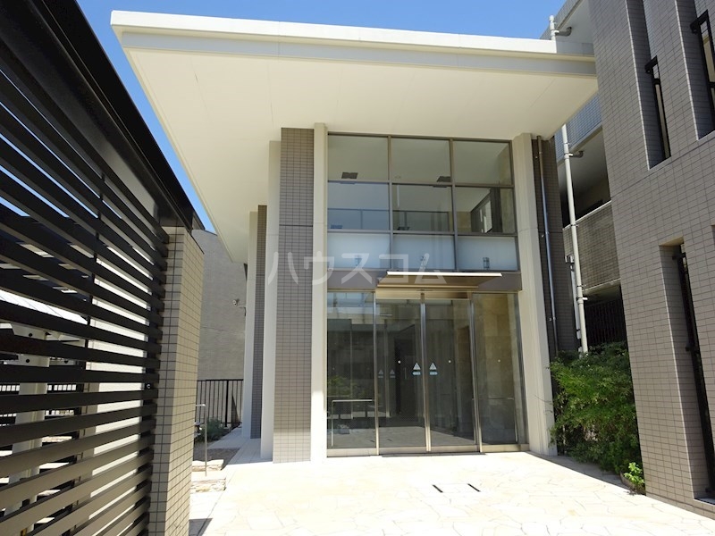 19/29 エントランス