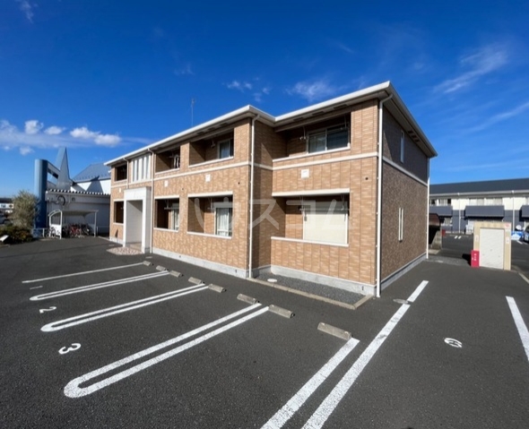17/27 駐車場