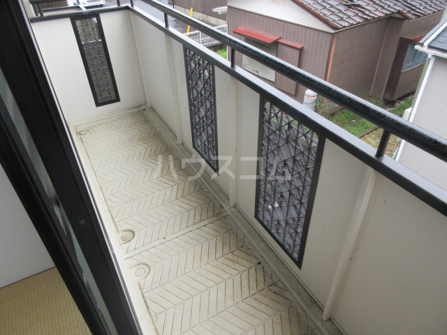 18/28 バルコニー