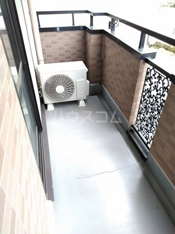 16/27 バルコニー