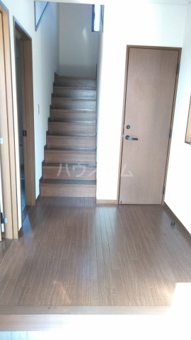 14/30 玄関
