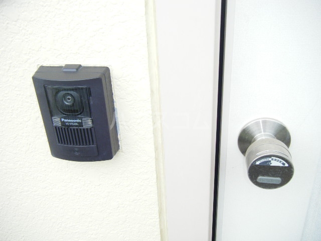 14/18 エントランス