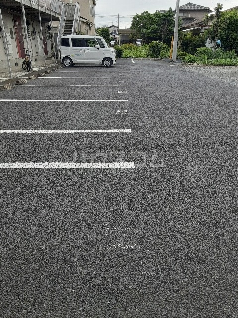 21/22 駐車場