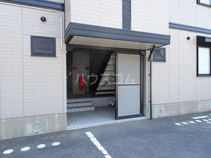 17/28 エントランス