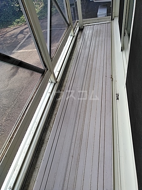 13/19 バルコニー