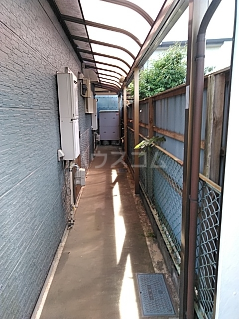 17/19 エントランス