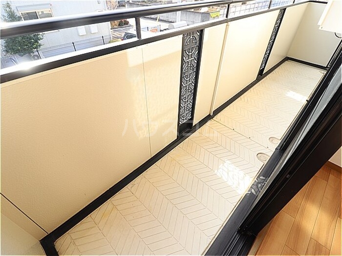 13/21 バルコニー
