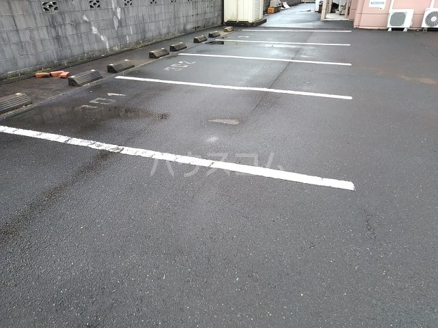 16/22 駐車場