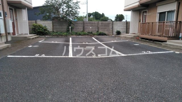 14/16 駐車場