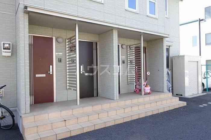 16/18 エントランス