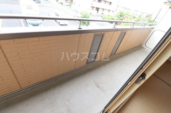 13/30 バルコニー