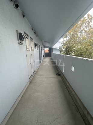 16/21 エントランス