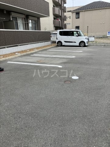 2/6 駐車場