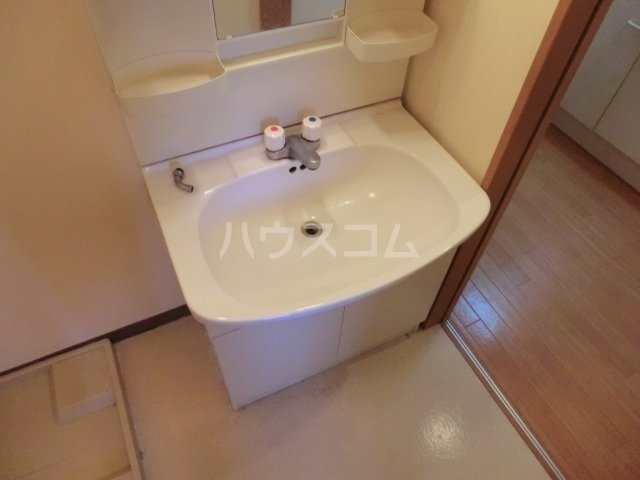 13/30 洗面
