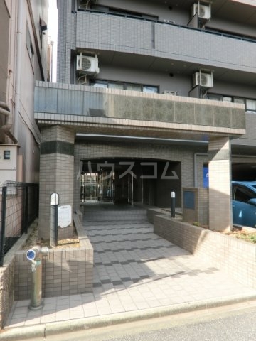 17/21 エントランス