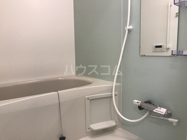 13/30 浴室