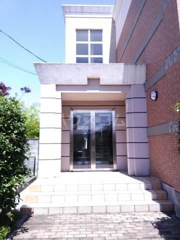 3/7 エントランス